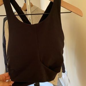 Lululemon top